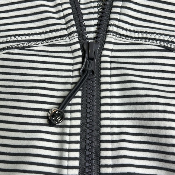 🍋Lululemon 🍋 DEFINE JACKET - Picture 3 of 5